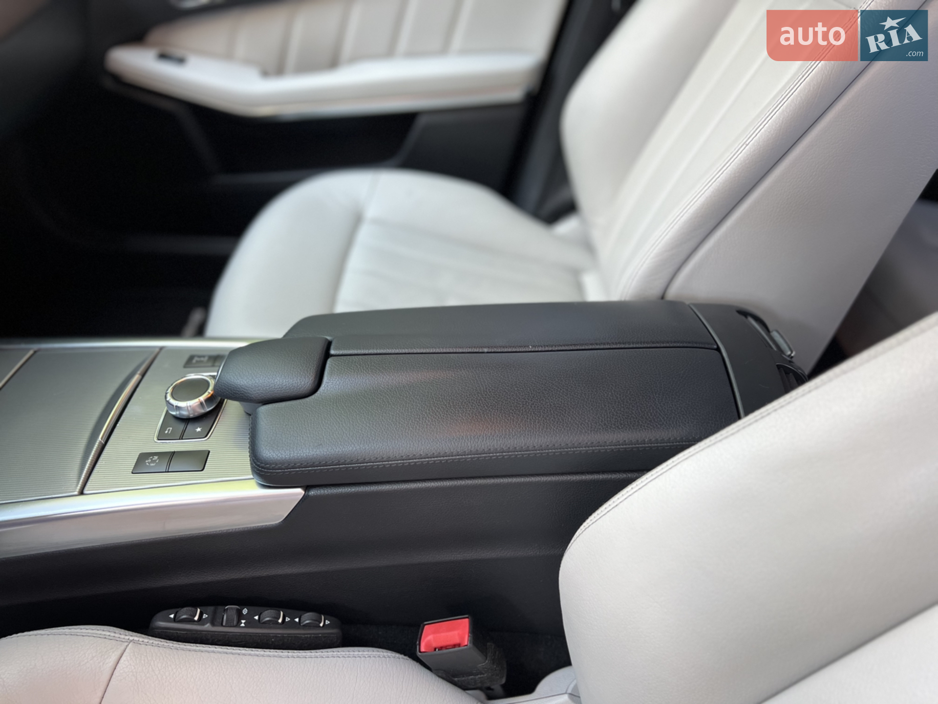 2015 Mercedes-Benz E-klasse - мініатюра 31