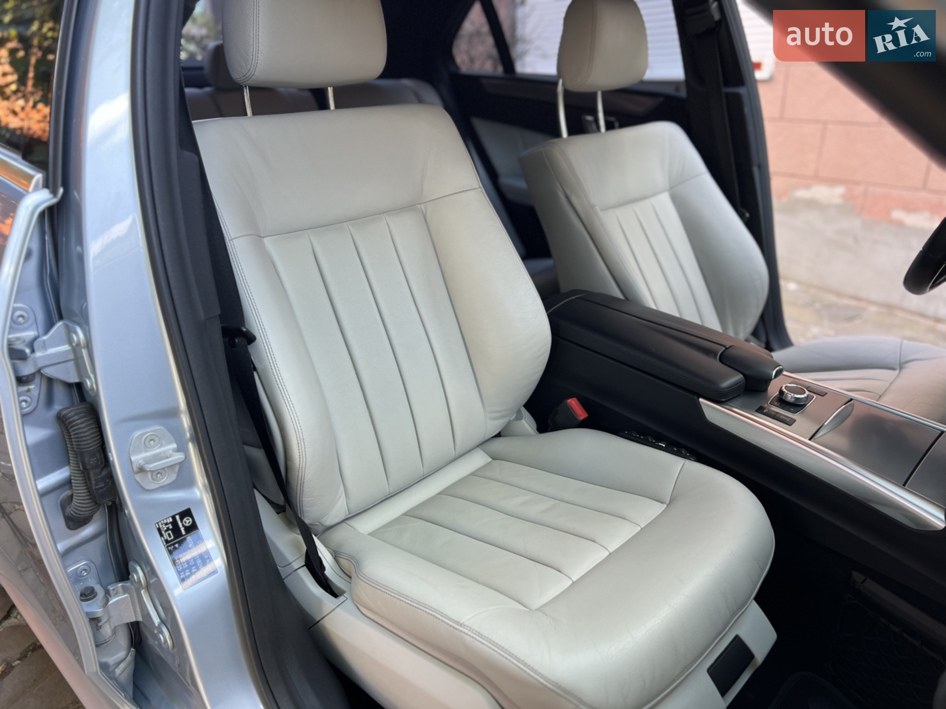 2015 Mercedes-Benz E-klasse - мініатюра 42