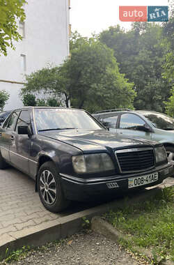 Седан Mercedes-Benz E-Class 1994 в Черновцах