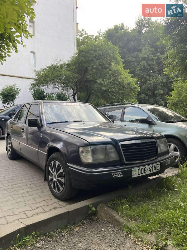 Mercedes-Benz E-Class 1994