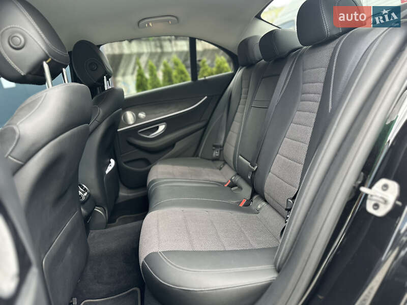 Седан Mercedes-Benz E-Class 2020 в Киеве