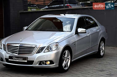 Седан Mercedes-Benz E-Class 2009 в 
