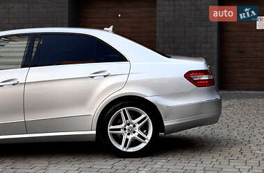 Седан Mercedes-Benz E-Class 2009 в 