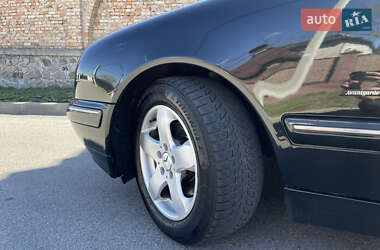 Седан Mercedes-Benz E-Class 2000 в 