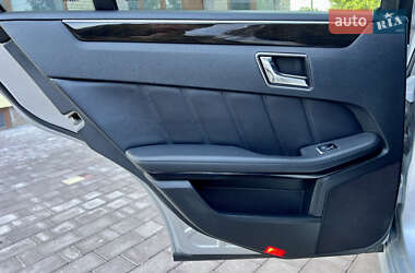 Седан Mercedes-Benz E-Class 2010 в 