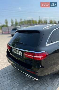 Универсал Mercedes-Benz E-Class 2017 в 