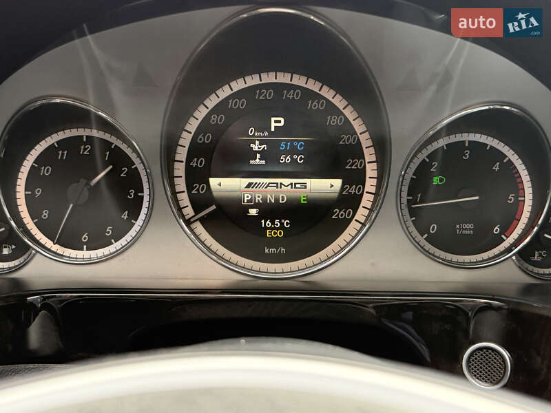 Седан Mercedes-Benz E-Class 2012 в Киеве