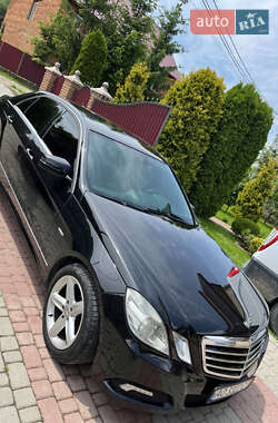 Седан Mercedes-Benz E-Class 2009 в 