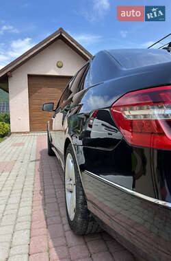 Седан Mercedes-Benz E-Class 2009 в 