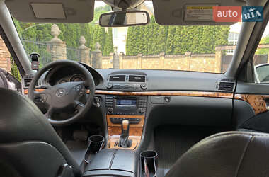 Седан Mercedes-Benz E-Class 2002 в 