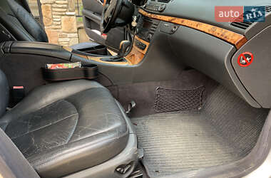 Седан Mercedes-Benz E-Class 2002 в 