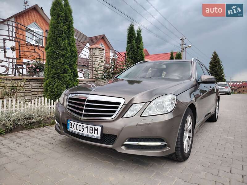 Mercedes-Benz E-Class 2011