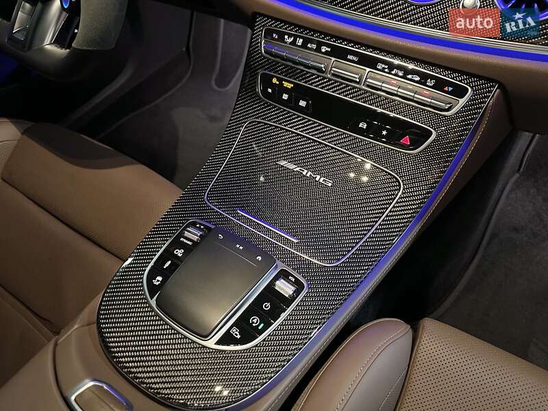 Седан Mercedes-Benz E-Class 2021 в Днепре