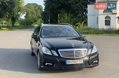 Универсал Mercedes-Benz E-Class 2010 в 