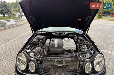 Седан Mercedes-Benz E-Class 2002 в 