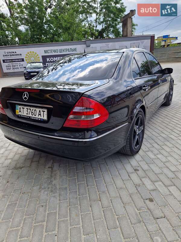Седан Mercedes-Benz E-Class 2002 в Івано-Франківську