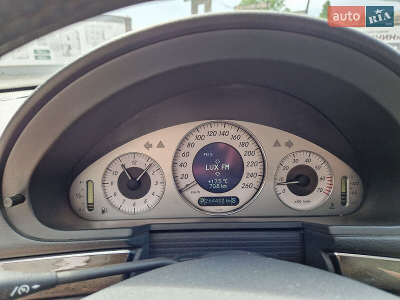 Седан Mercedes-Benz E-Class 2002 в Івано-Франківську