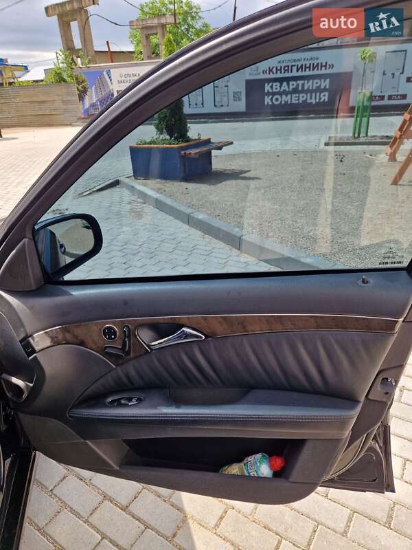 Седан Mercedes-Benz E-Class 2002 в Івано-Франківську