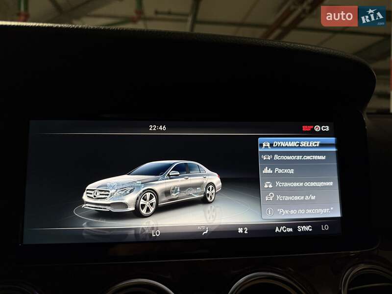 Седан Mercedes-Benz E-Class 2016 в Киеве