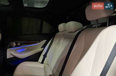 Седан Mercedes-Benz E-Class 2016 в 