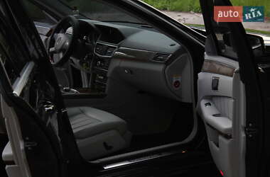 Седан Mercedes-Benz E-Class 2010 в 