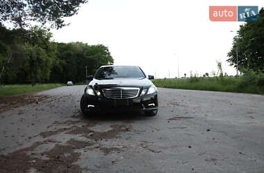 Седан Mercedes-Benz E-Class 2010 в 