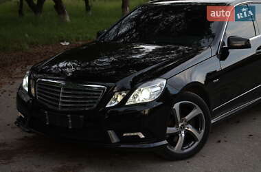 Седан Mercedes-Benz E-Class 2010 в 