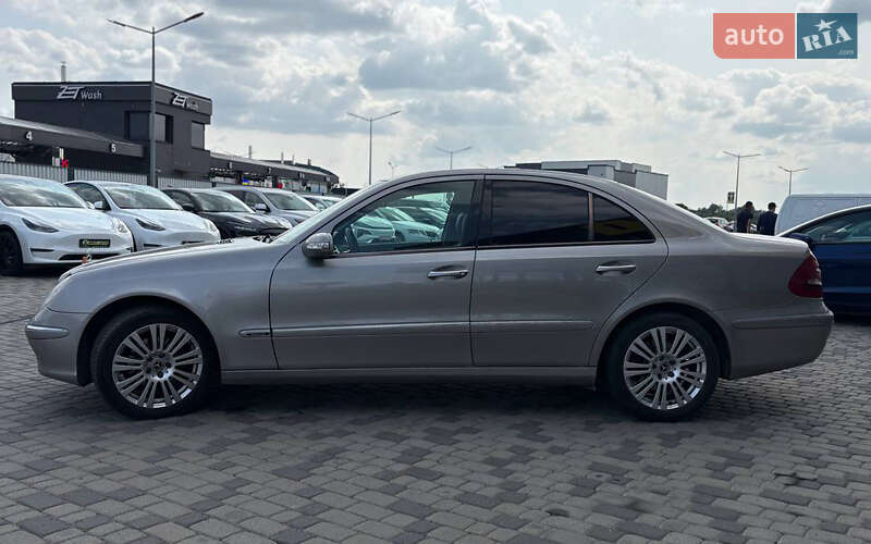 Седан Mercedes-Benz E-Class 2002 в Мукачевому