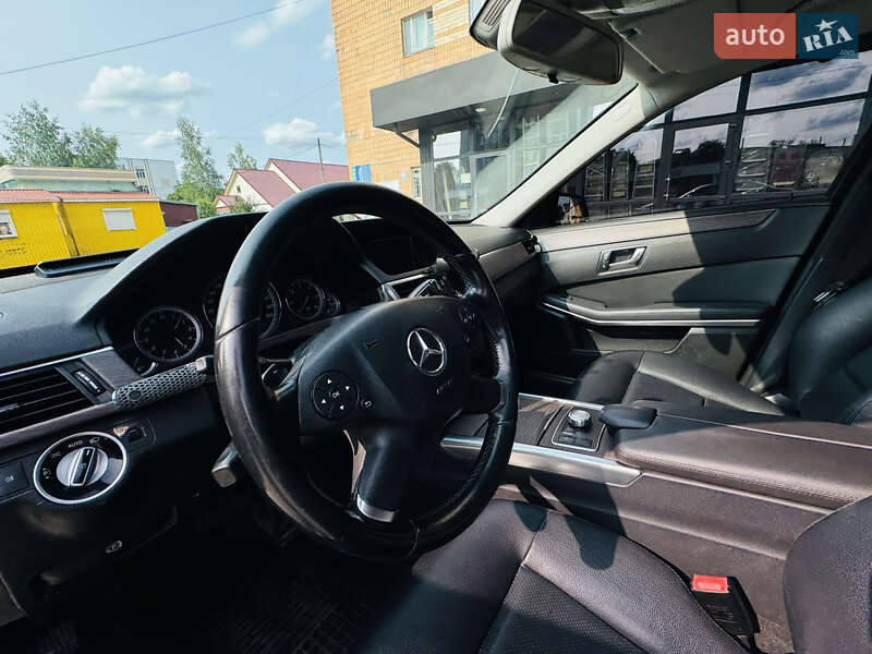 Седан Mercedes-Benz E-Class 2013 в Костополе