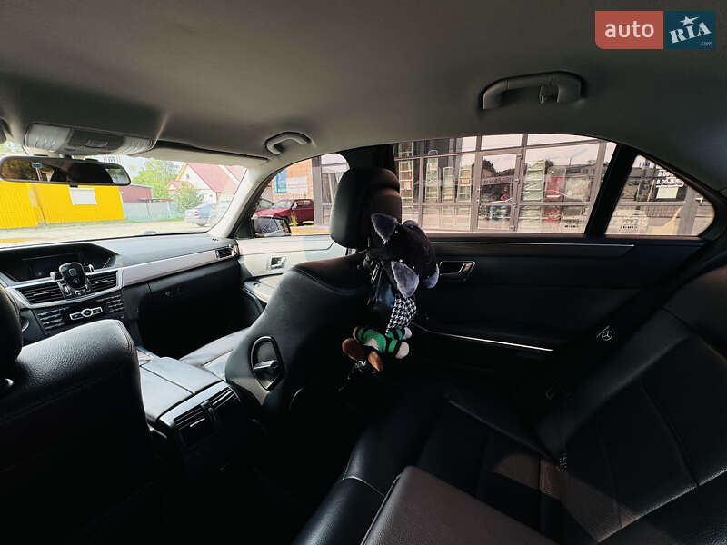 Седан Mercedes-Benz E-Class 2013 в Костополе