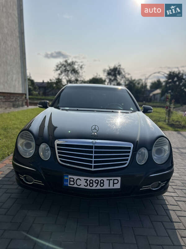 Седан Mercedes-Benz E-Class 2006 в Львові
