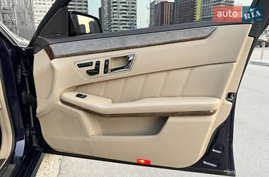 Седан Mercedes-Benz E-Class 2011 в 
