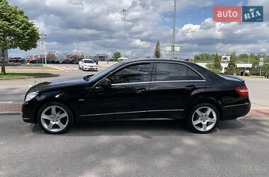 Седан Mercedes-Benz E-Class 2011 в 