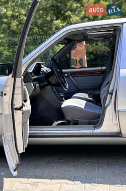 Седан Mercedes-Benz E-Class 1994 в 