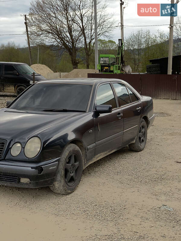 Mercedes-Benz E-Class 1998