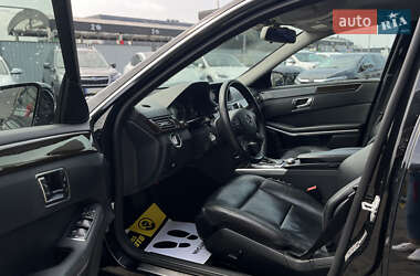 Седан Mercedes-Benz E-Class 2010 в 