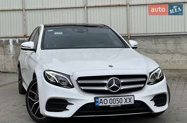 Седан Mercedes-Benz E-Class 2017 в Ужгороде