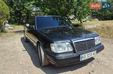 Седан Mercedes-Benz E-Class 1992 в Кривому Розі