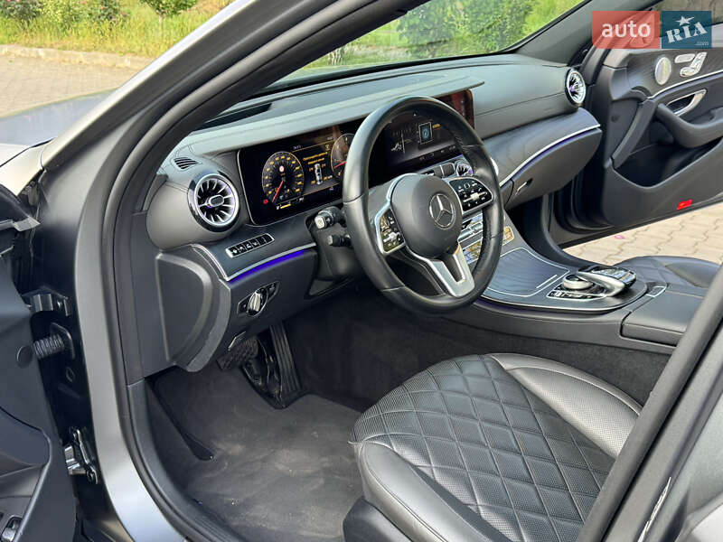 Седан Mercedes-Benz E-Class 2018 в Одесі фото 76 Седан Mercedes-Benz E-Class 2018 в Одесі