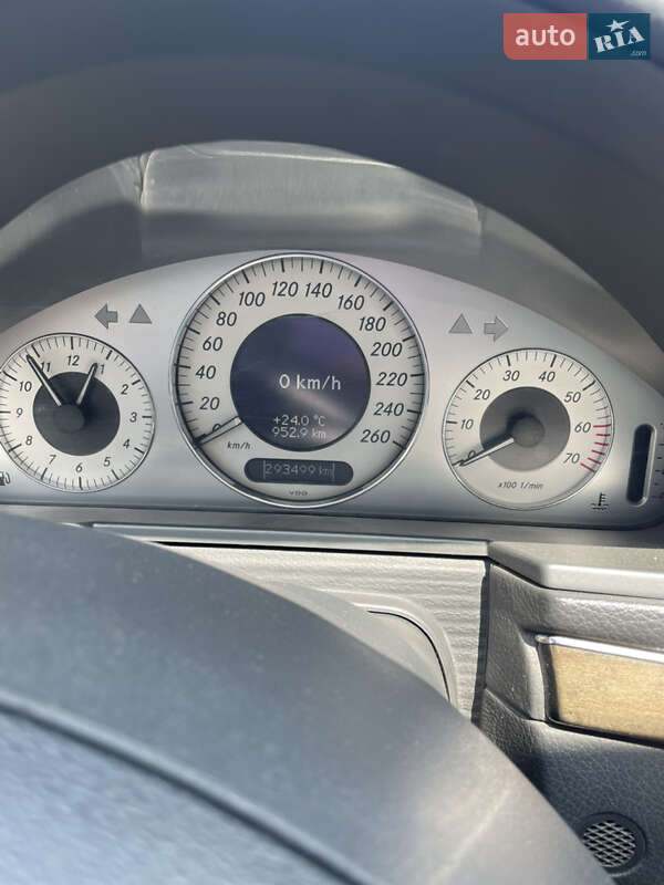 Седан Mercedes-Benz E-Class 2002 в Харькове