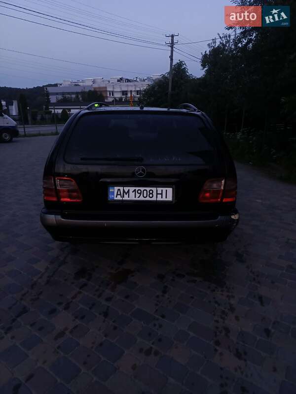 Универсал Mercedes-Benz E-Class 2002 в Львове