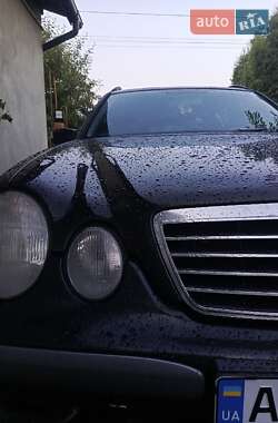 Універсал Mercedes-Benz E-Class 2002 в 