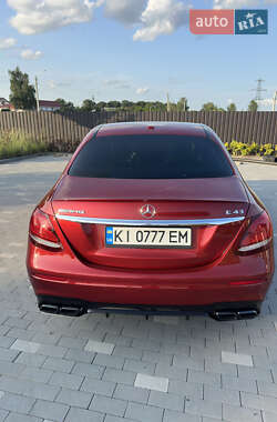 Седан Mercedes-Benz E-Class 2017 в 