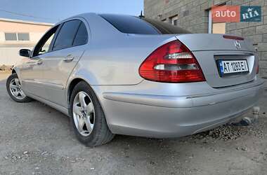 Седан Mercedes-Benz E-Class 2002 в Надворной