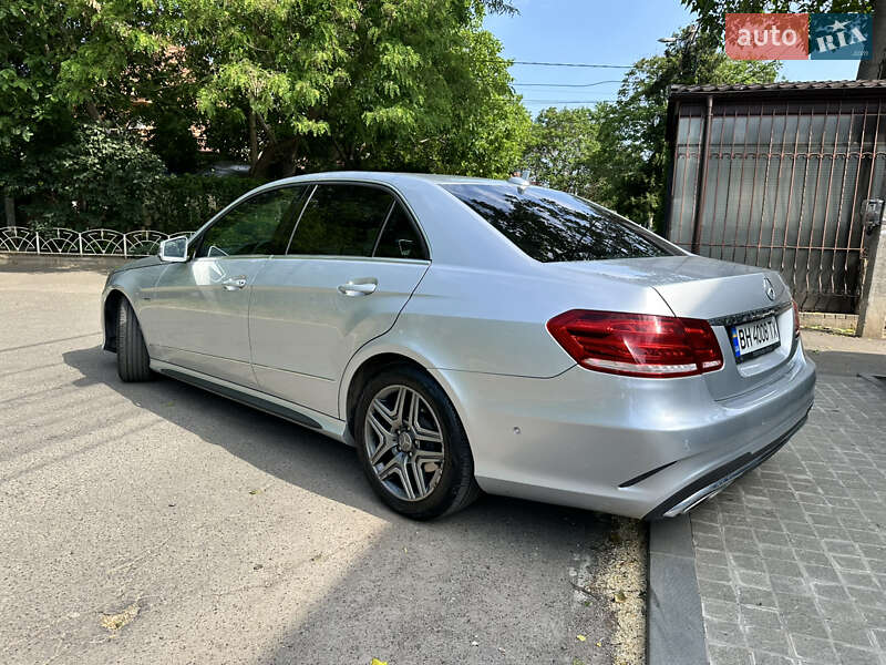 Седан Mercedes-Benz E-Class 2011 в Одессе