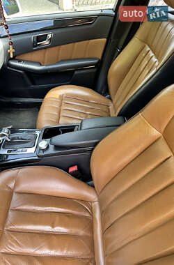 Седан Mercedes-Benz E-Class 2011 в 