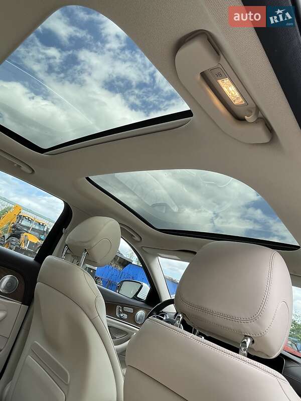 Седан Mercedes-Benz E-Class 2019 в Запоріжжі
