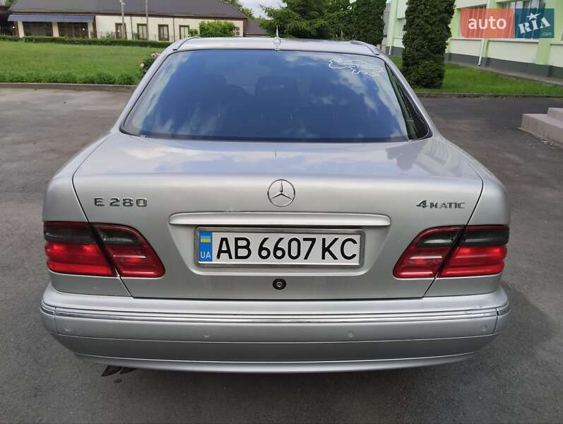 Седан Mercedes-Benz E-Class 2002 в Тульчине