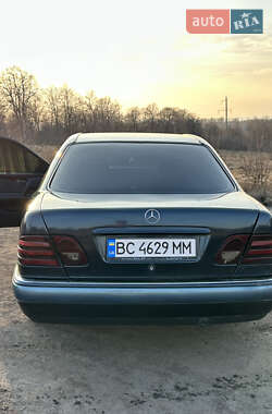 Седан Mercedes-Benz E-Class 1997 в Львове