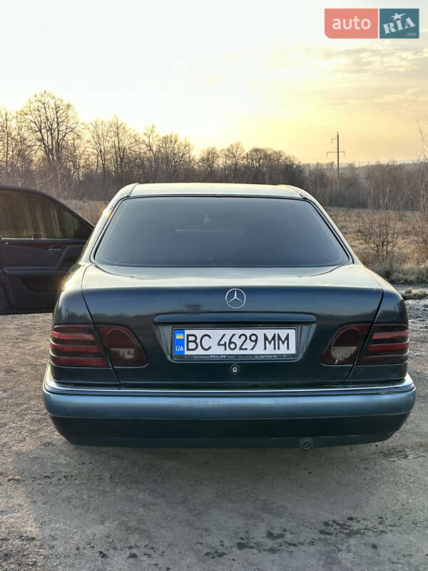 Mercedes-Benz E-Class 1997